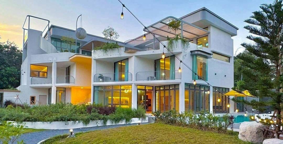 6 卧室 独立房屋 出售 在  - Image 3