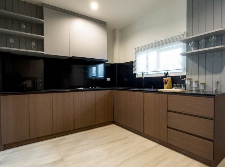 4 卧室 独立房屋 出租 在  - Image 3