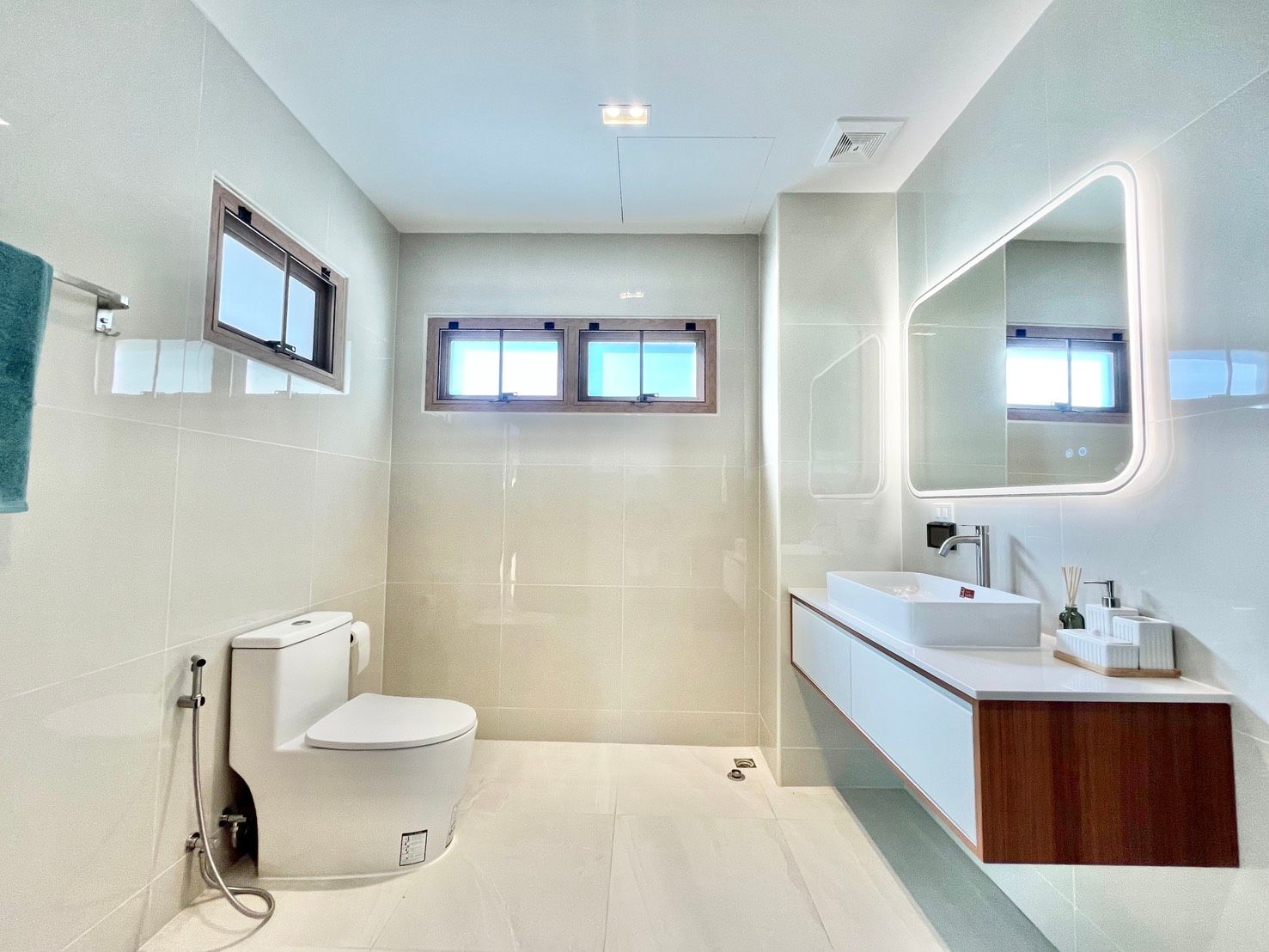 uploads/efe1bc97-da39-4732-9026-bc1cbf882b7a/d77ca2db-db09-42a6-b246-2ac382b629fe