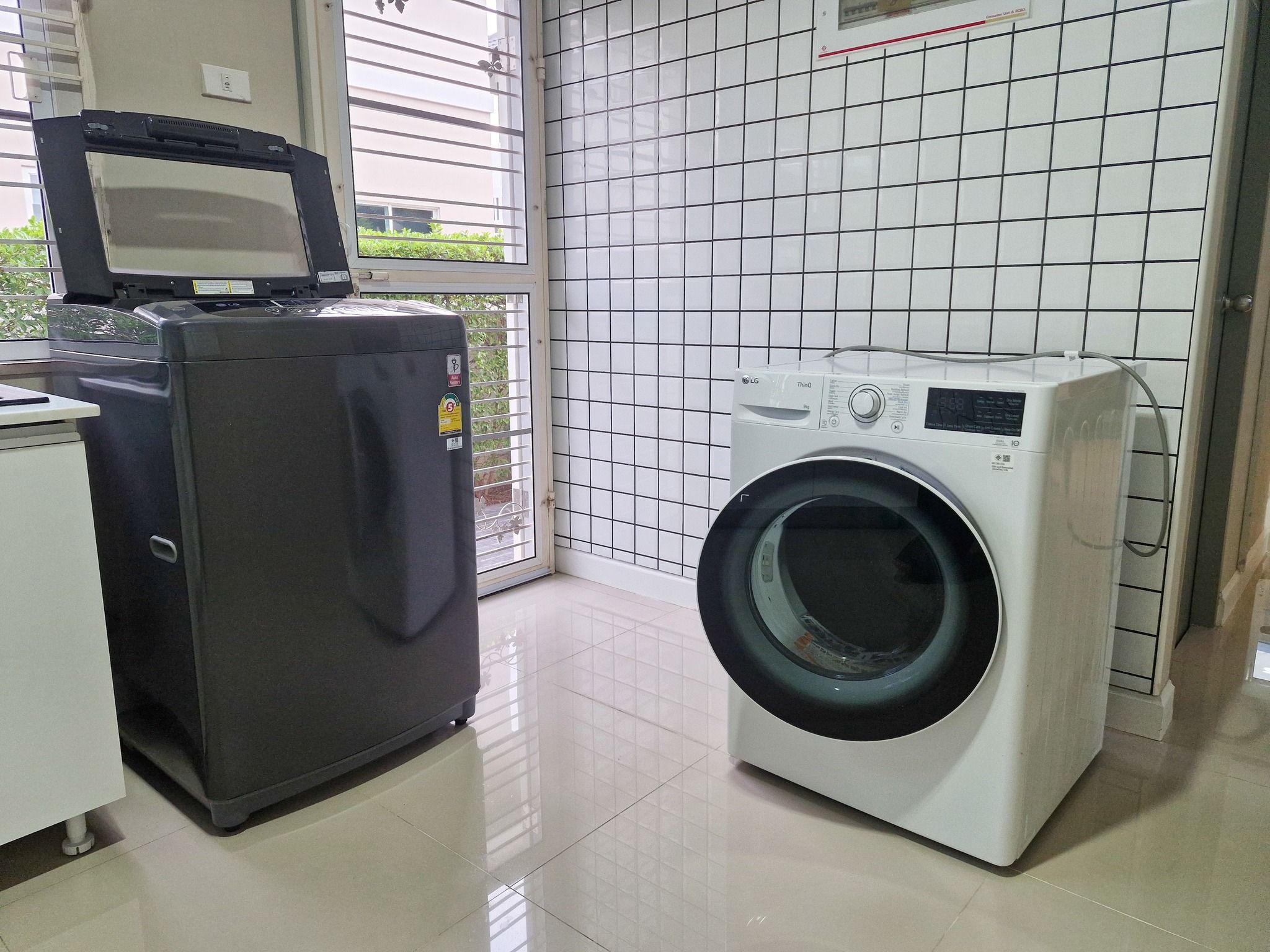 uploads/efe1bc97-da39-4732-9026-bc1cbf882b7a/d7a60526-9a2d-477f-8fa4-39355ef965e3