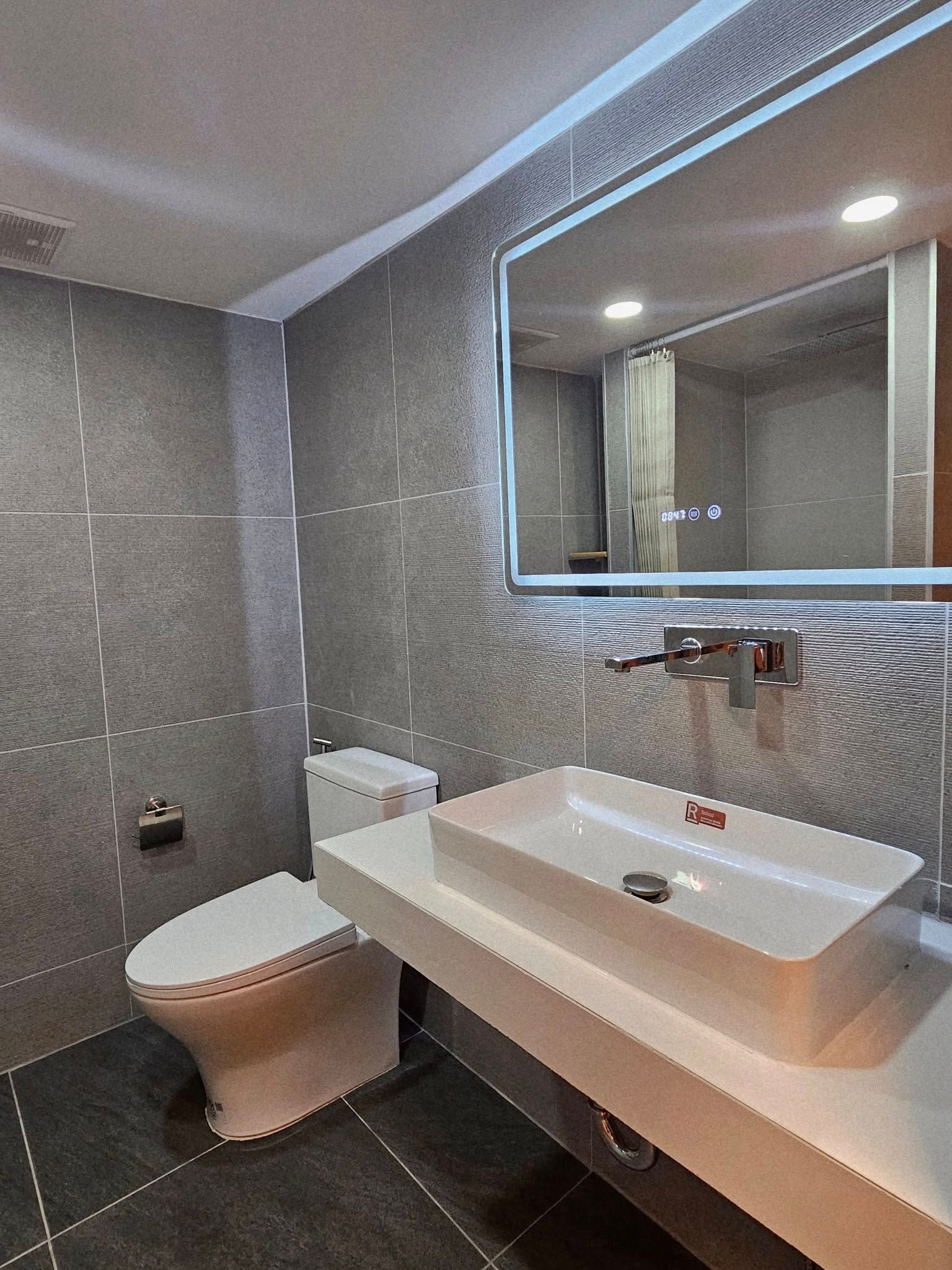 uploads/efe1bc97-da39-4732-9026-bc1cbf882b7a/d8723cdf-0b6b-4980-a680-abda1000d5ae