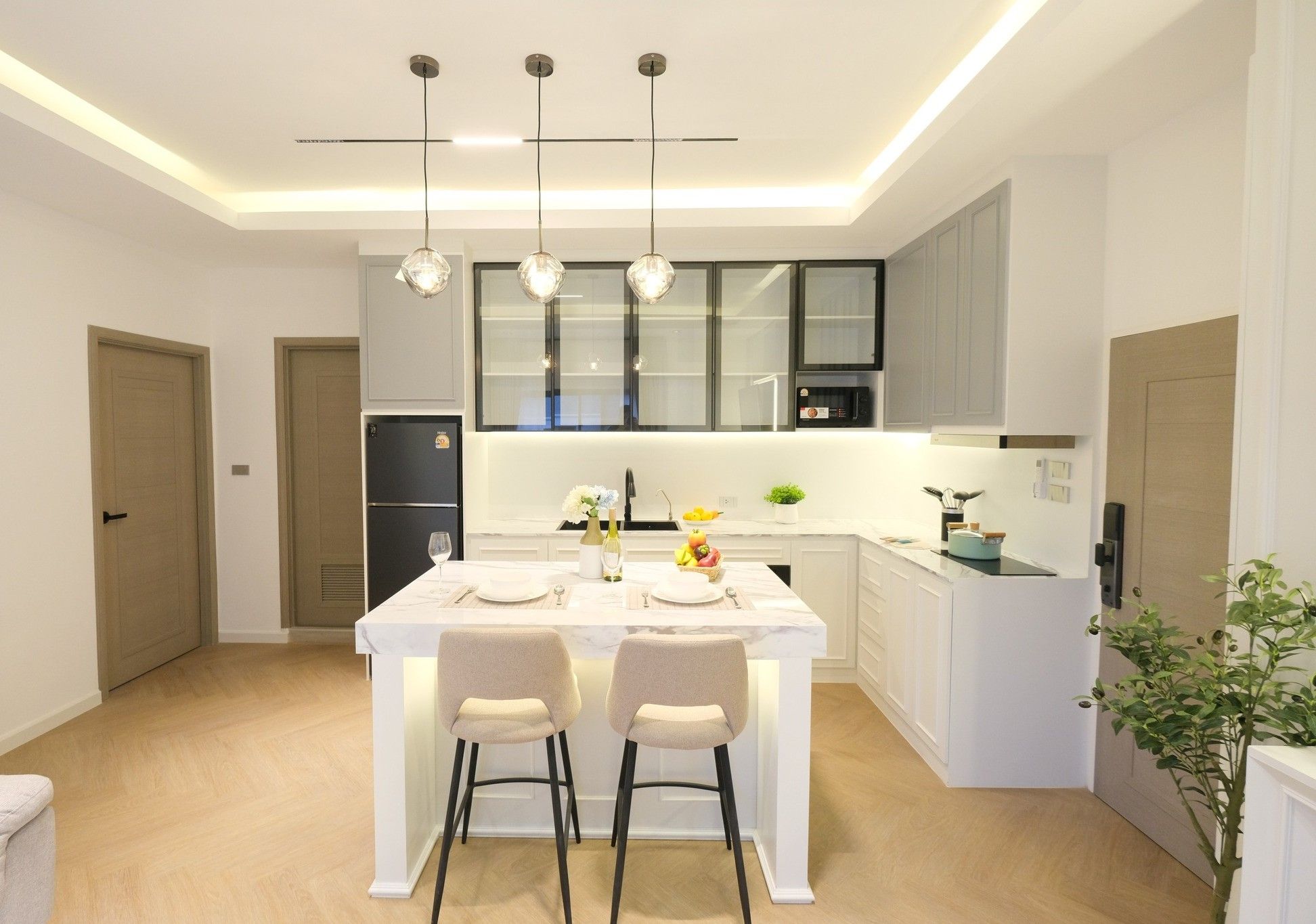 Hill Park 2 - Image 2