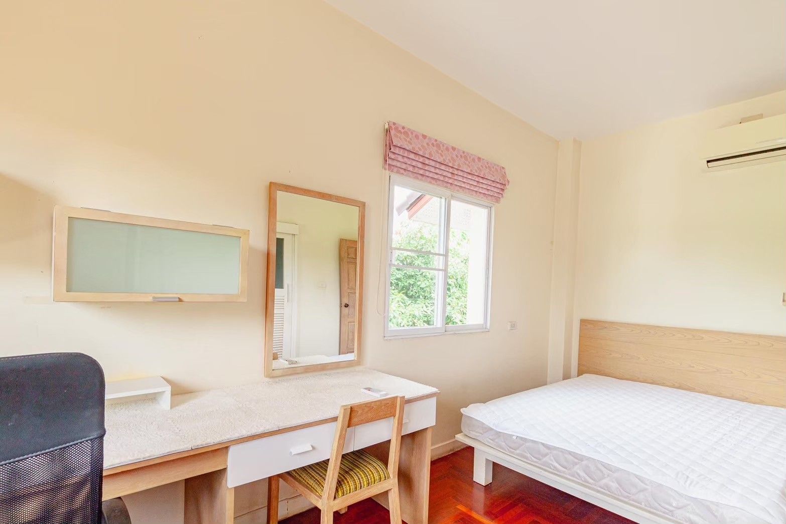 uploads/efe1bc97-da39-4732-9026-bc1cbf882b7a/d885e68a-3f4d-4977-9813-c43f1e69923f