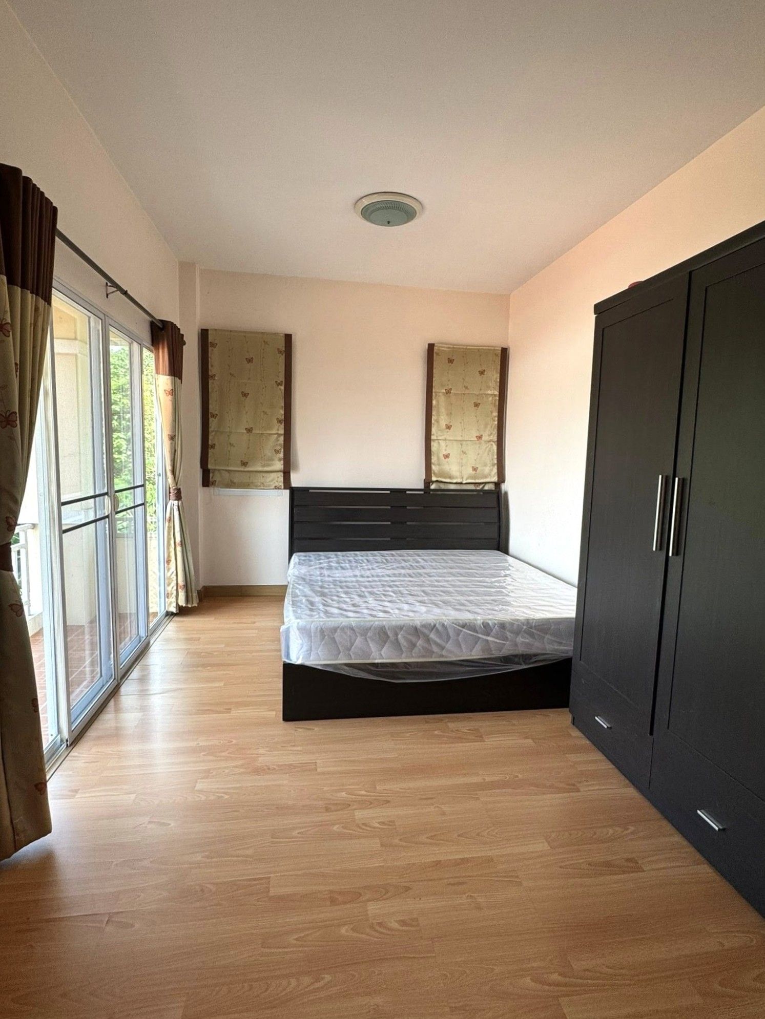 uploads/efe1bc97-da39-4732-9026-bc1cbf882b7a/d8e3af04-d1f7-40e4-b492-7466b1e323ad