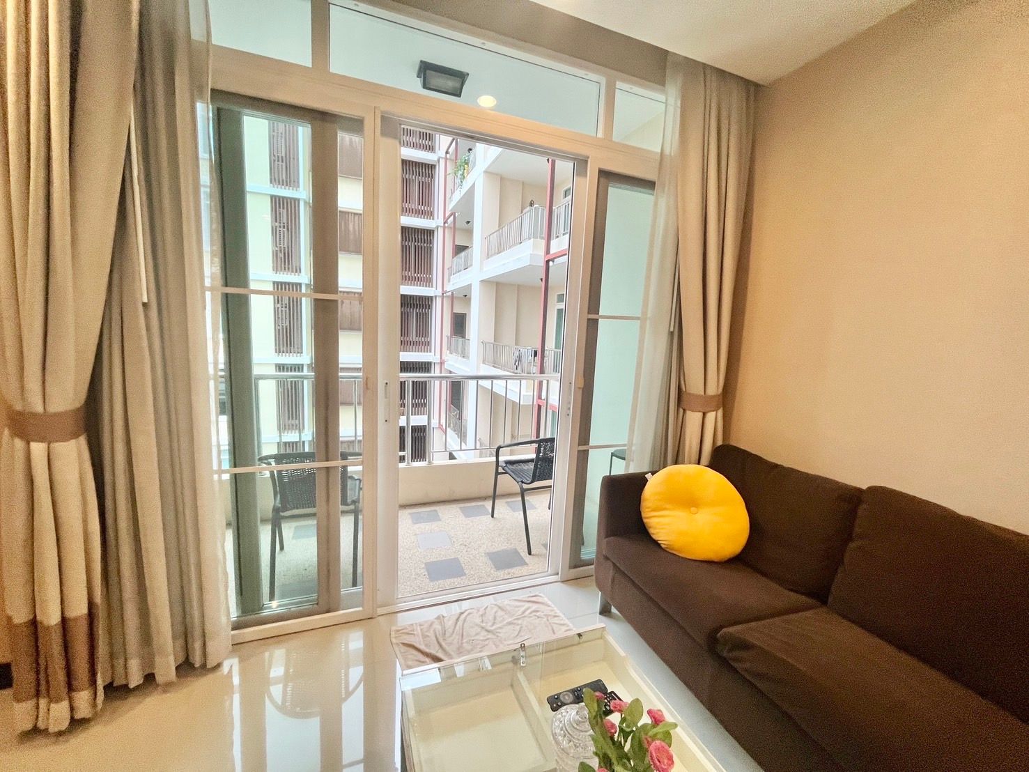 1 卧室 公寓 出租 在  - Image 4