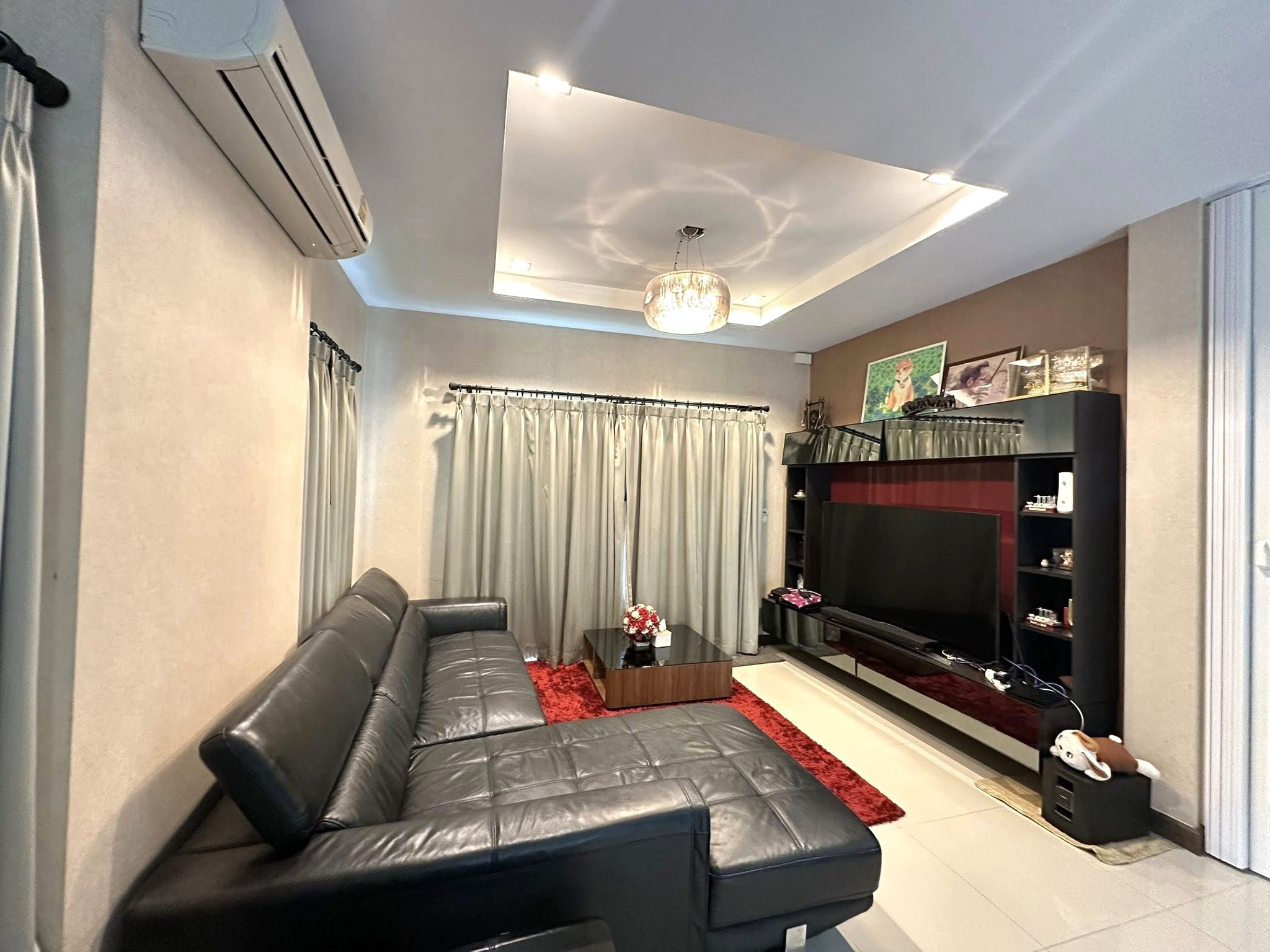 The Oriental (Regent) - Image 6