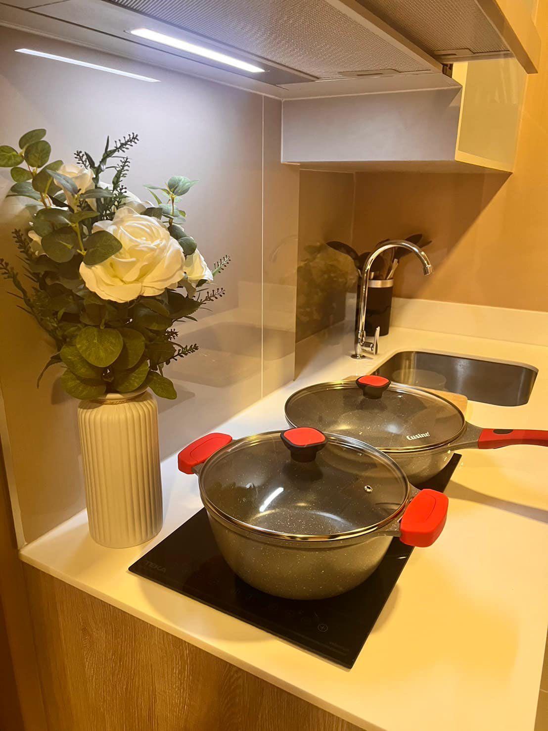 uploads/efe1bc97-da39-4732-9026-bc1cbf882b7a/da817052-6a1d-41ca-8df8-d7a9936f7b1f