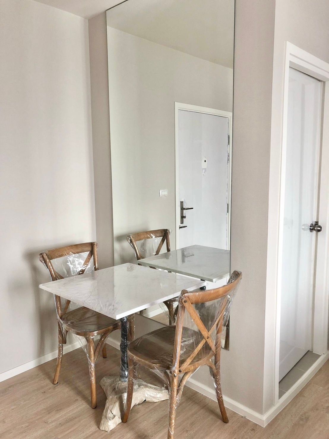 1 卧室 公寓 出租 在  - Image 3