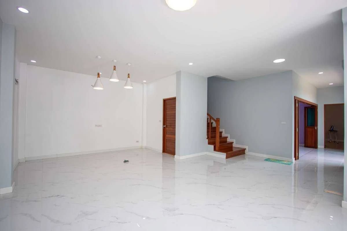 uploads/efe1bc97-da39-4732-9026-bc1cbf882b7a/db5c2724-780b-4041-a4f5-afc408cbdbe7