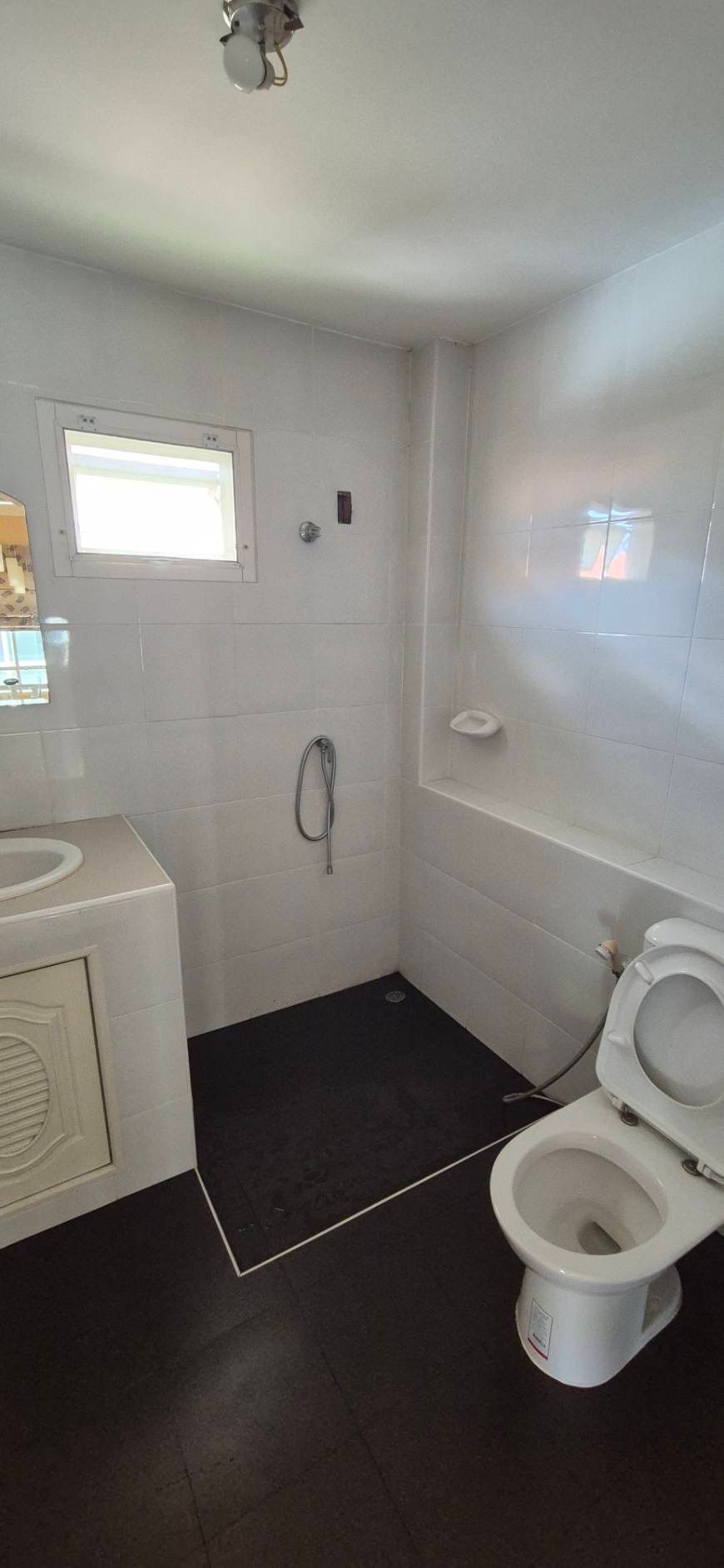 3 卧室 独立房屋 出租 在  - Image 11