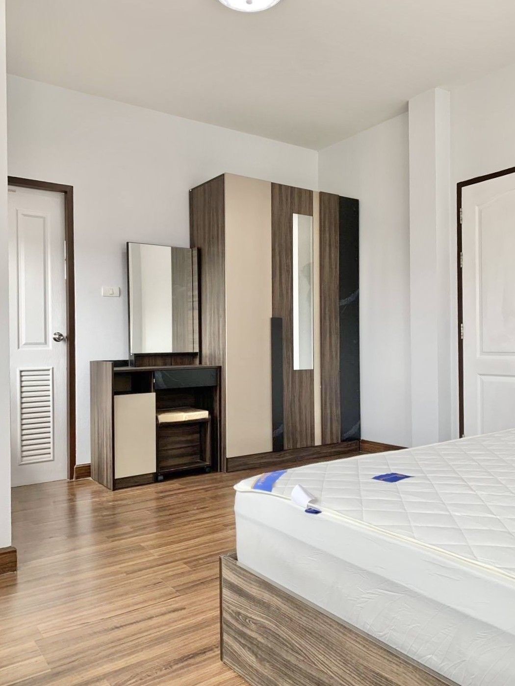 3 卧室 独立房屋 出租 在  - Image 13