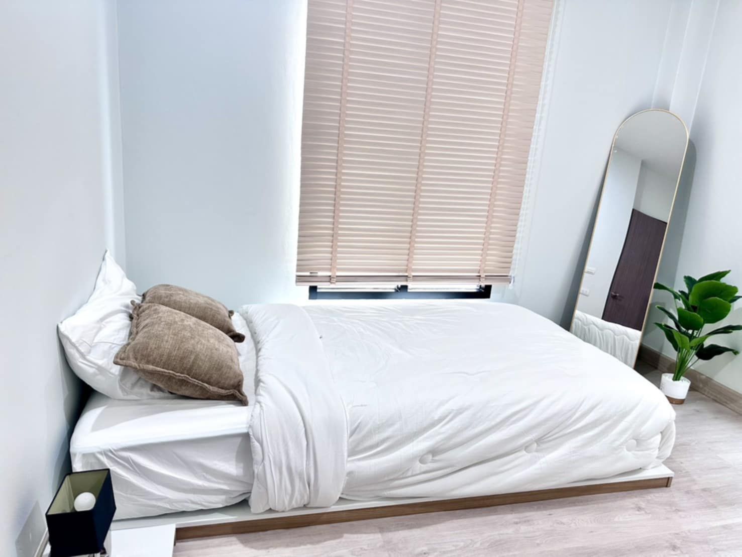 uploads/efe1bc97-da39-4732-9026-bc1cbf882b7a/de2b31df-48a5-42b0-88ab-a6d00295e70f