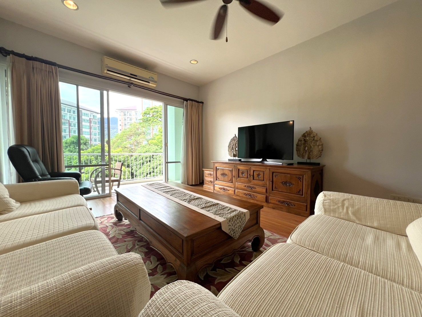 1 卧室 公寓 出售 在  - Image 4