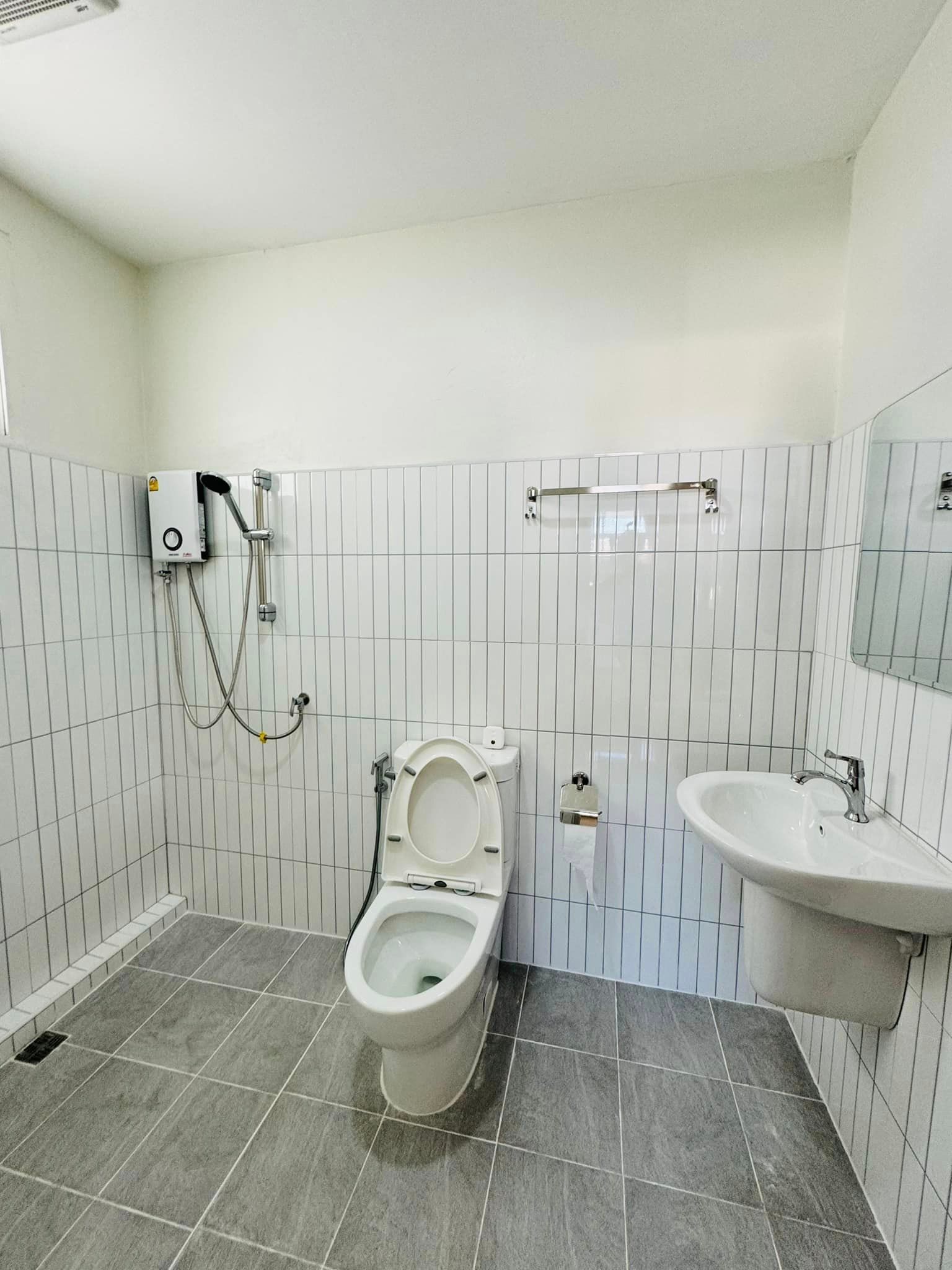 uploads/efe1bc97-da39-4732-9026-bc1cbf882b7a/dfdf0c93-46af-4533-813f-f30fc4849895