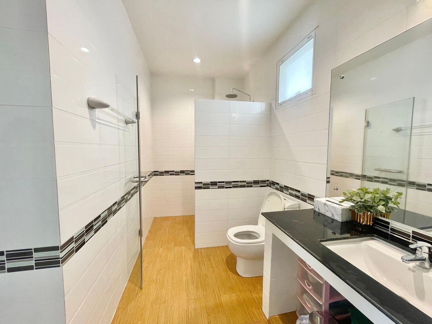 3 卧室 独立房屋 出租 在  - Image 14