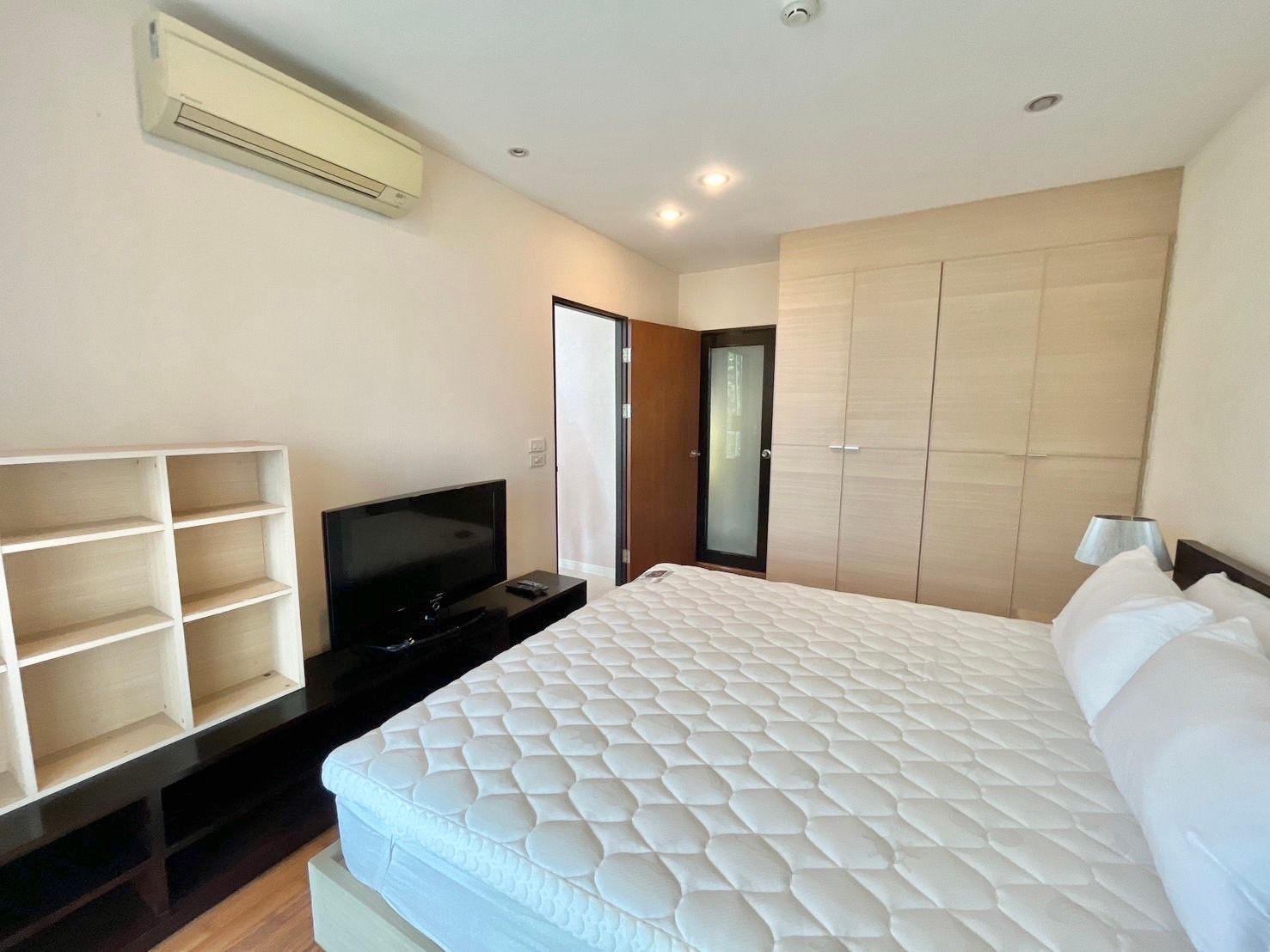 2 卧室 公寓 出售 在  - Image 4