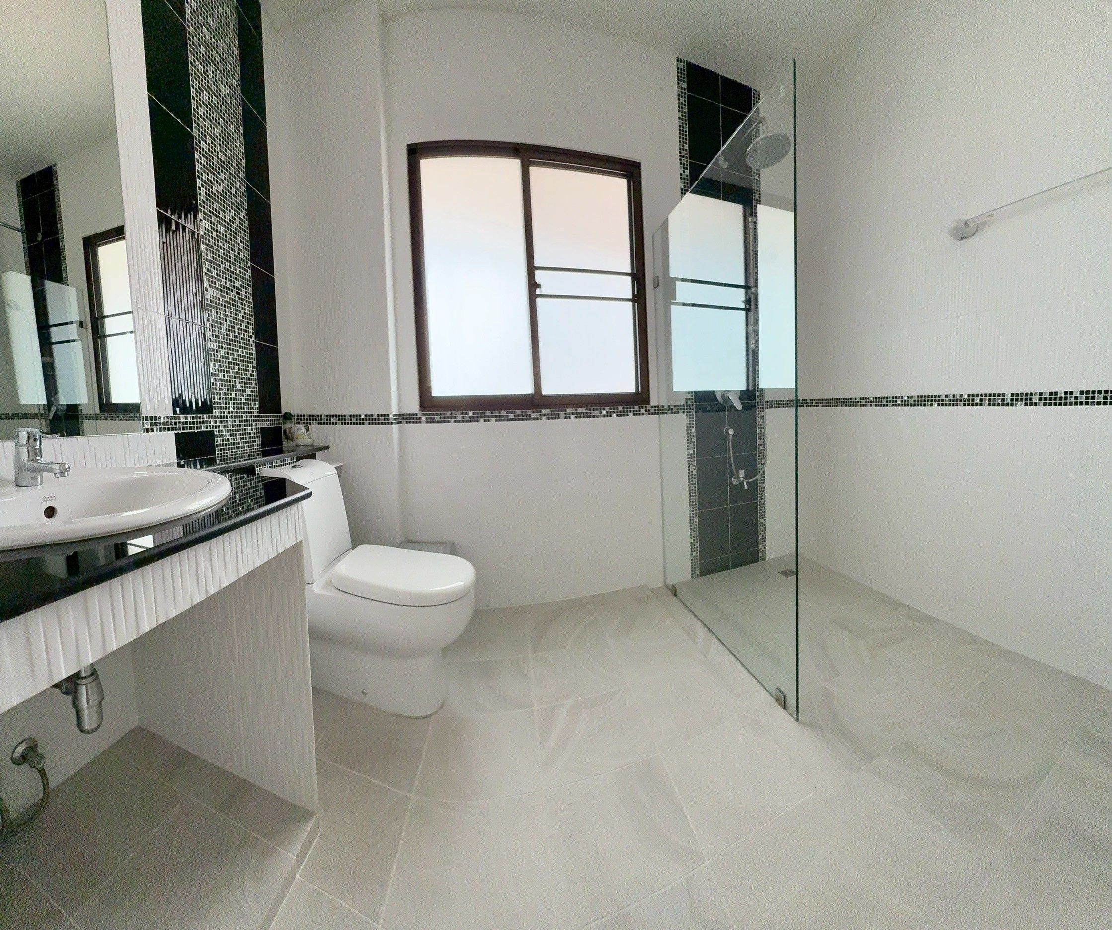 3 卧室 独立房屋 出租 在  - Image 6