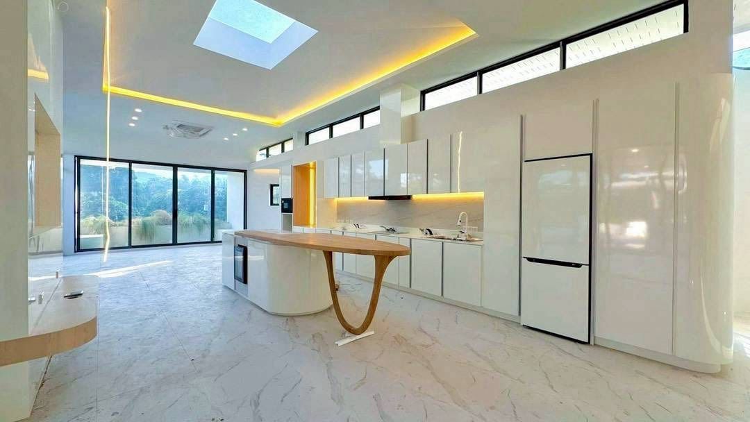 6 卧室 独立房屋 出售 在  - Image 8