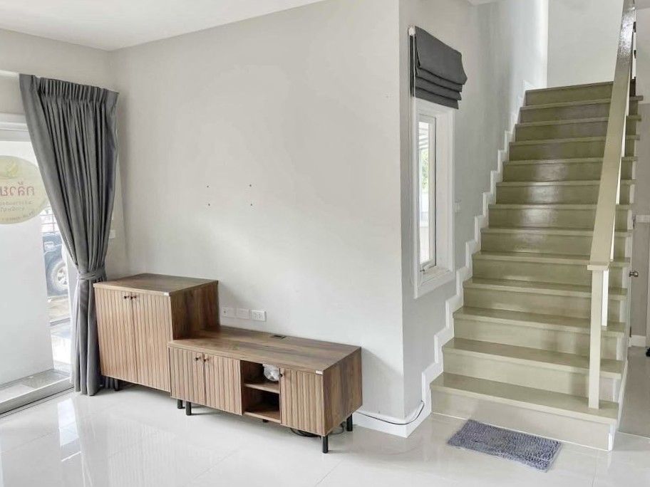 uploads/efe1bc97-da39-4732-9026-bc1cbf882b7a/e925b811-d655-4514-9302-a05c2689840e