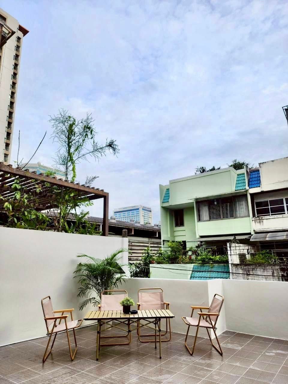 6 卧室 独立房屋 出租 在  - Image 10