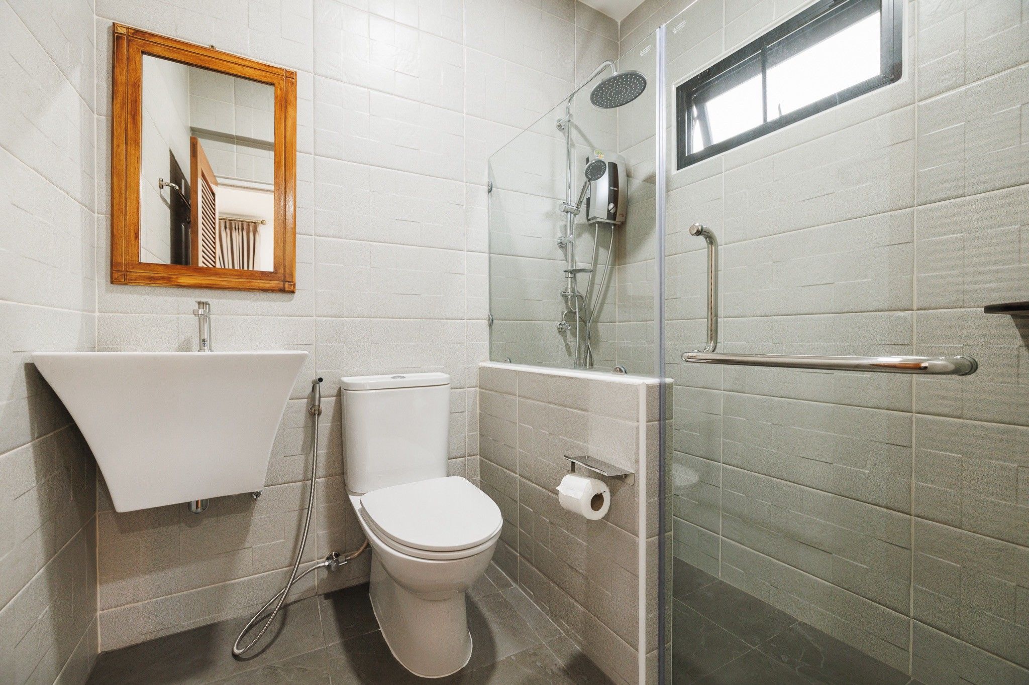 5 卧室 独立房屋 出售 在  - Image 14