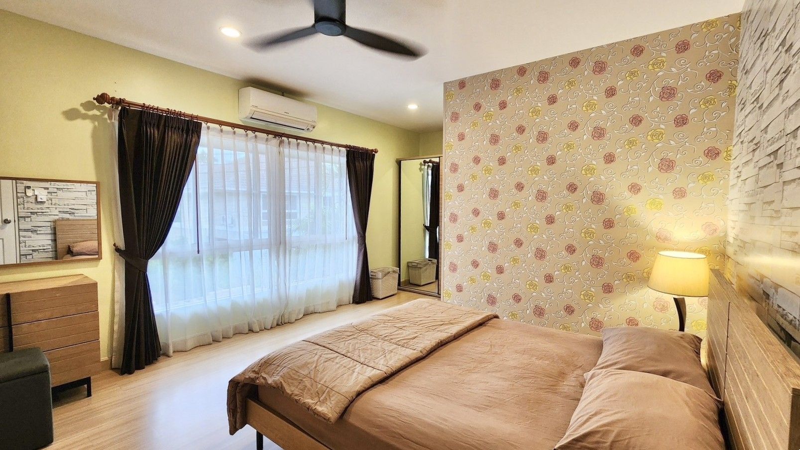 uploads/efe1bc97-da39-4732-9026-bc1cbf882b7a/eabd4f31-ffdc-4466-9e34-79db5c4ce428