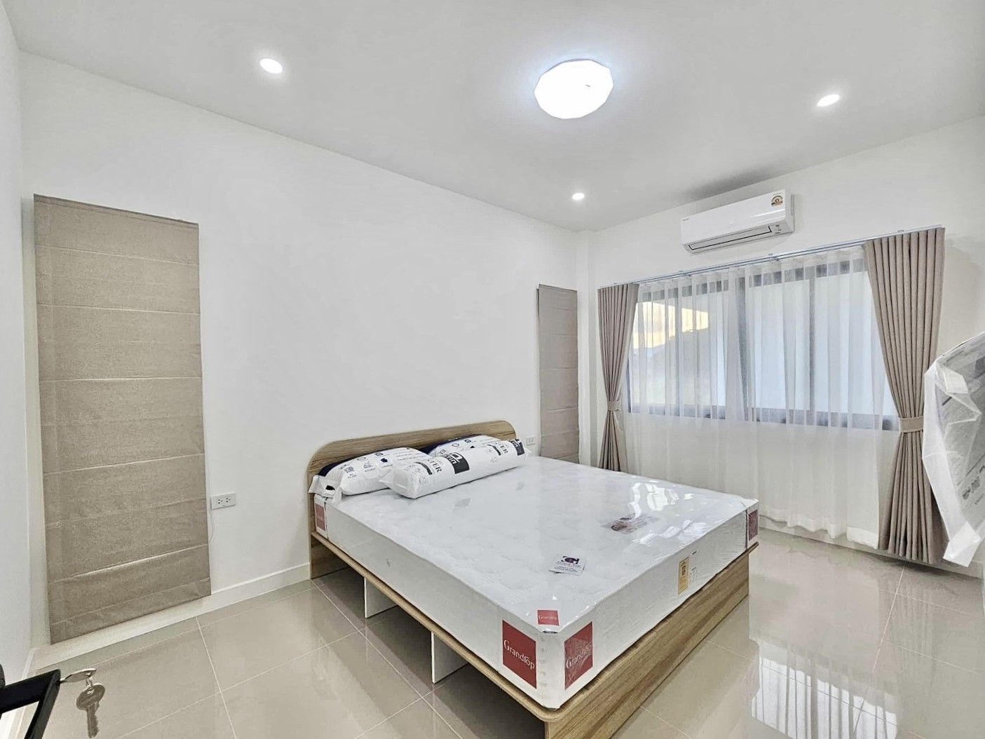 uploads/efe1bc97-da39-4732-9026-bc1cbf882b7a/ecc784ad-8243-415c-93b0-dd587871665e