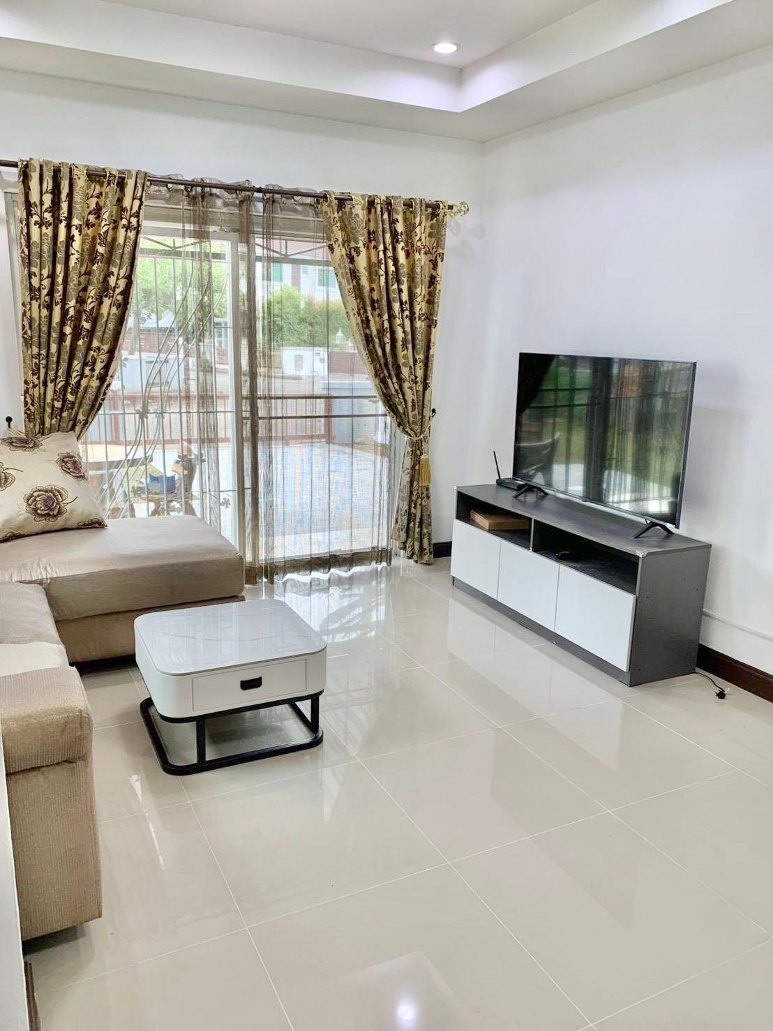 3 卧室 独立房屋 出租 在  - Image 5