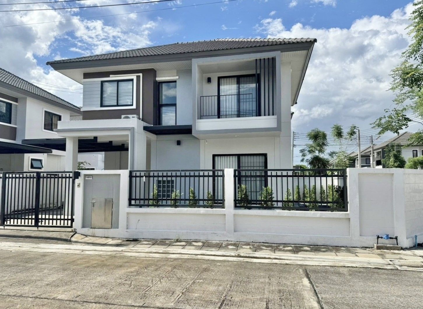 3 Bedroom House For Rent in Ton Pao, San Kamphaeng, Chiang Mai - Image 1