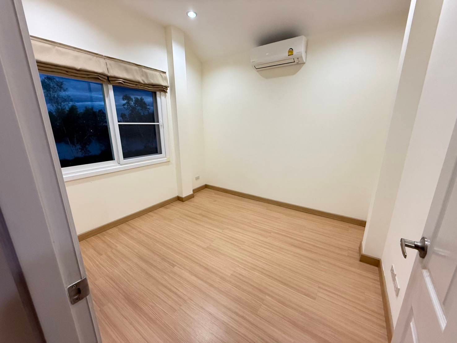 uploads/efe1bc97-da39-4732-9026-bc1cbf882b7a/eec6abcd-bd88-462a-8076-778cd5e54361