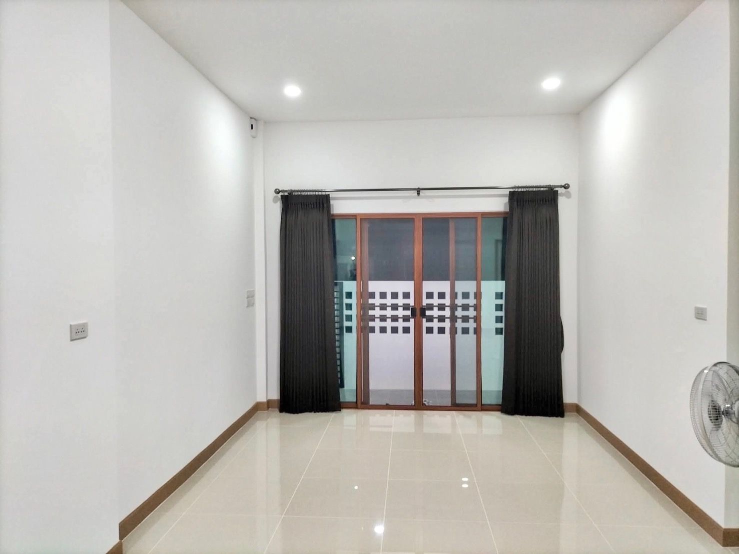 uploads/efe1bc97-da39-4732-9026-bc1cbf882b7a/ef5d0779-a1a1-43e4-9039-57fecdc08d52