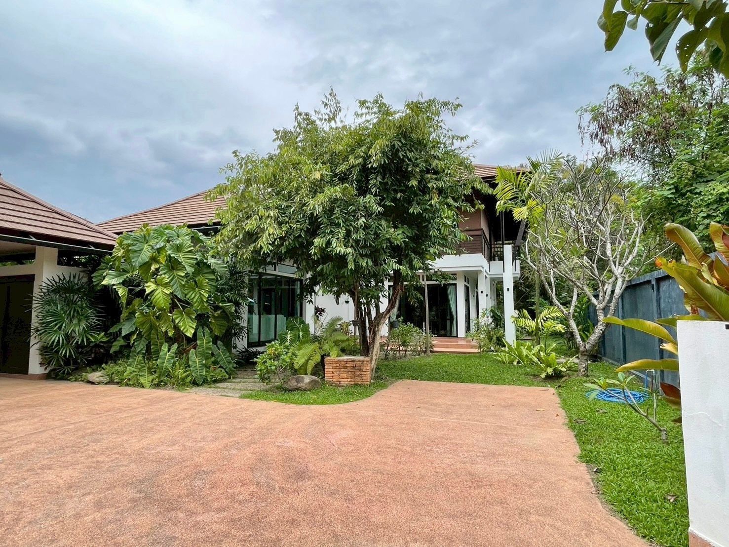 4 卧室 独立房屋 出租 在  - Image 1