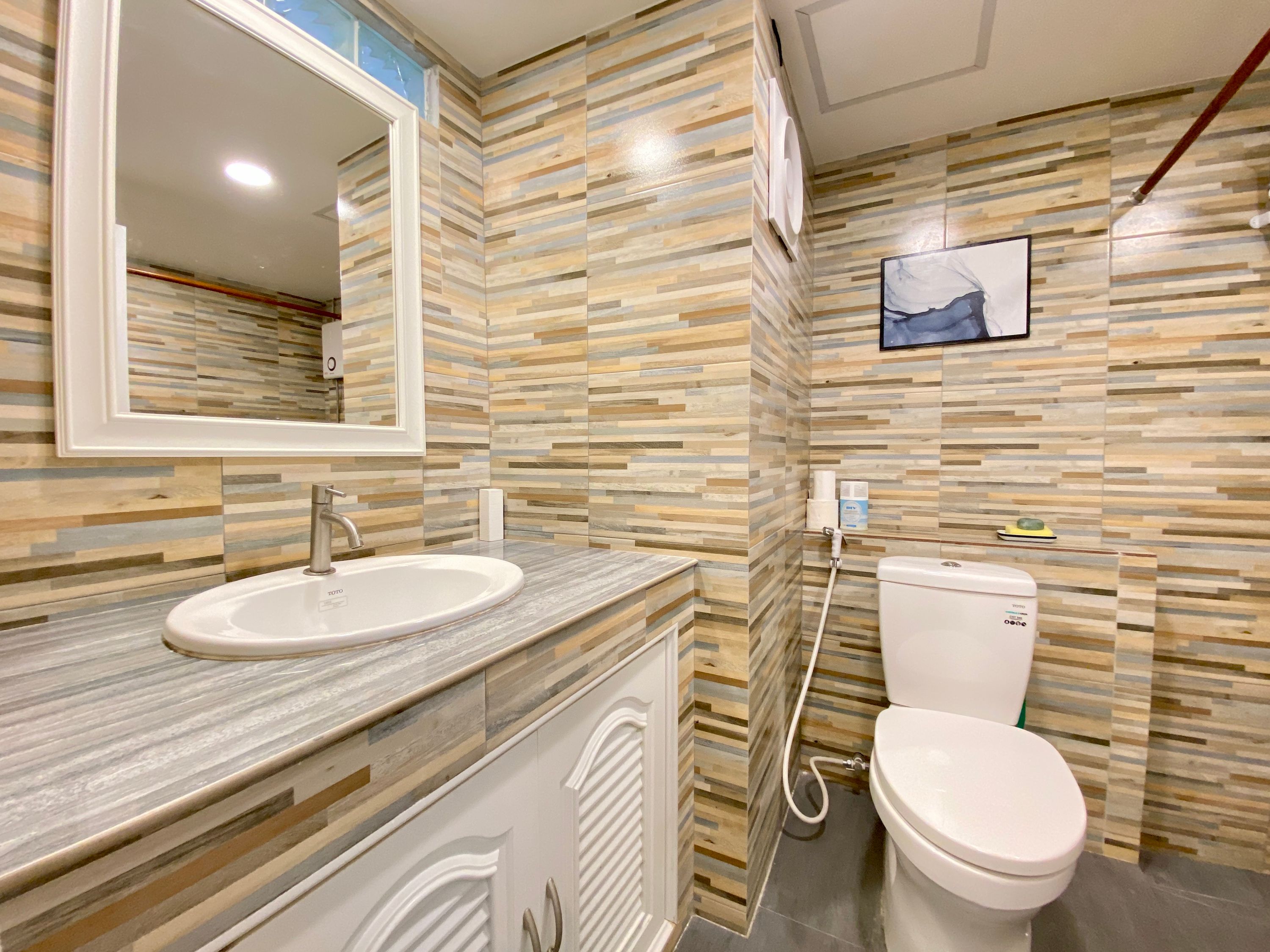 Nakornping Condominium - Image 11