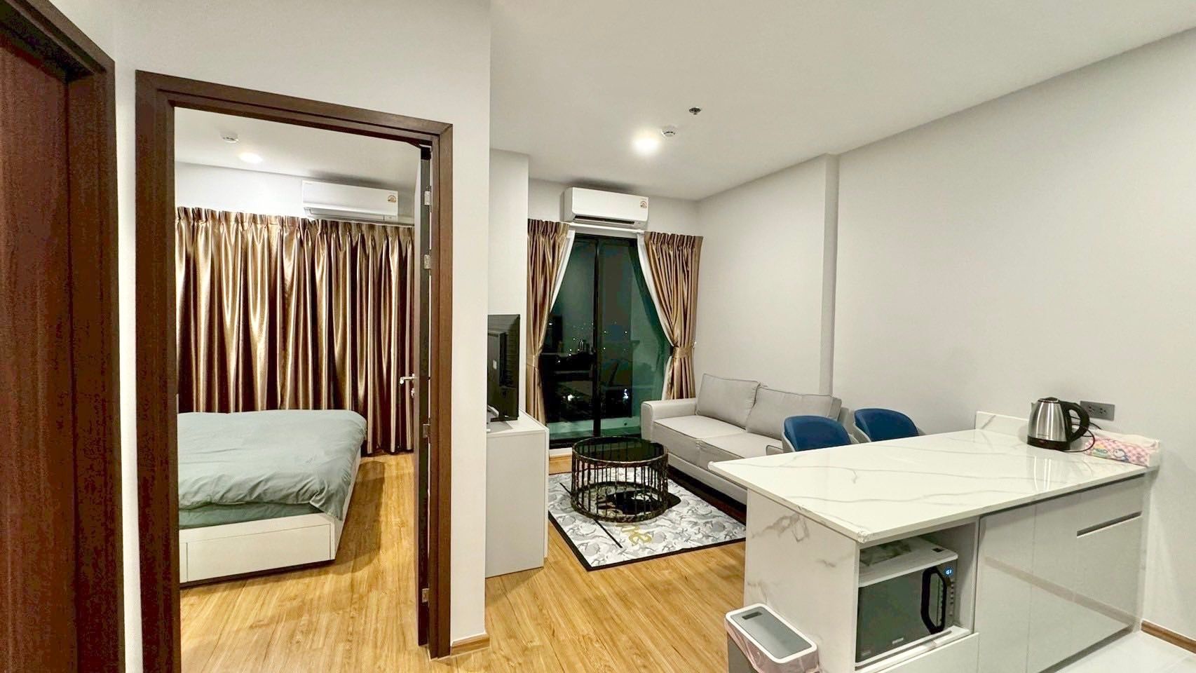 1 卧室 公寓 出租 在  - Image 1