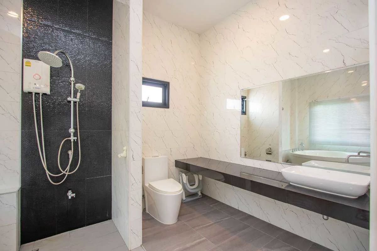 uploads/efe1bc97-da39-4732-9026-bc1cbf882b7a/f450cb48-4de9-4d91-a9c1-28bd7b921113