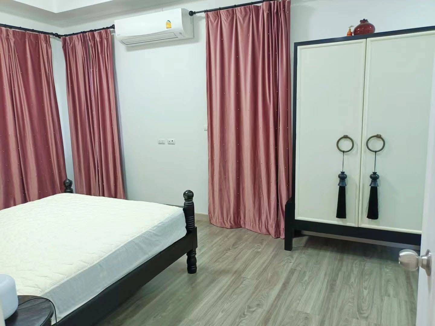 3 卧室 独立房屋 出租 在  - Image 6