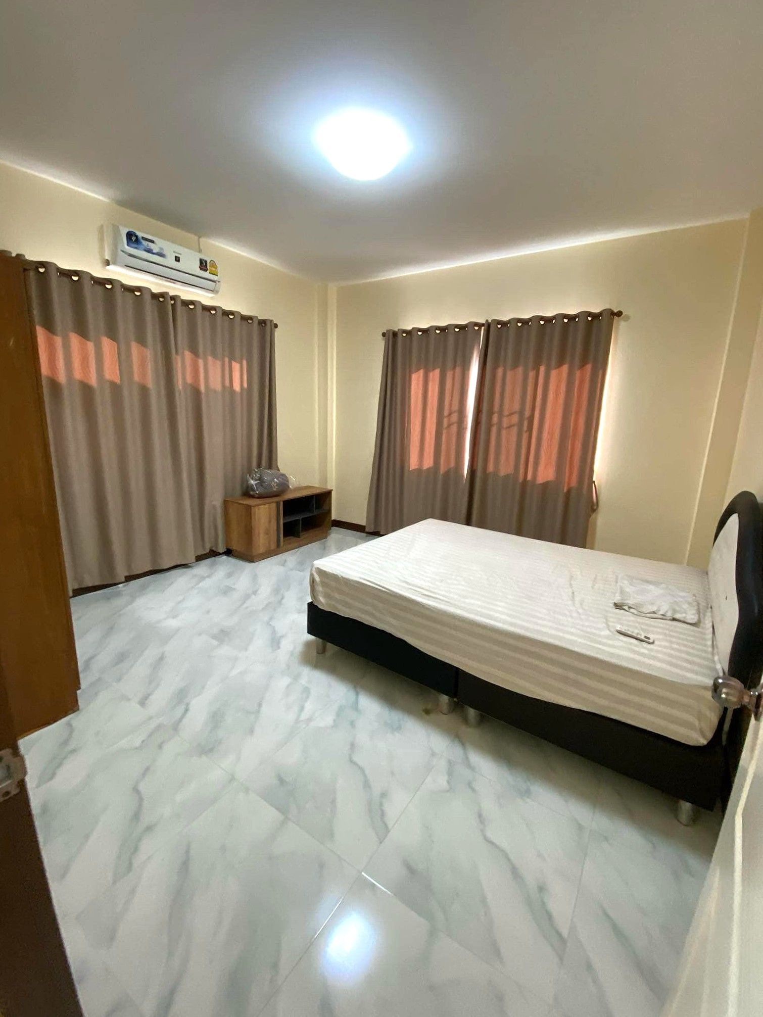 uploads/efe1bc97-da39-4732-9026-bc1cbf882b7a/f5aa754a-bcc4-45a4-9d1a-8450d6c1d772