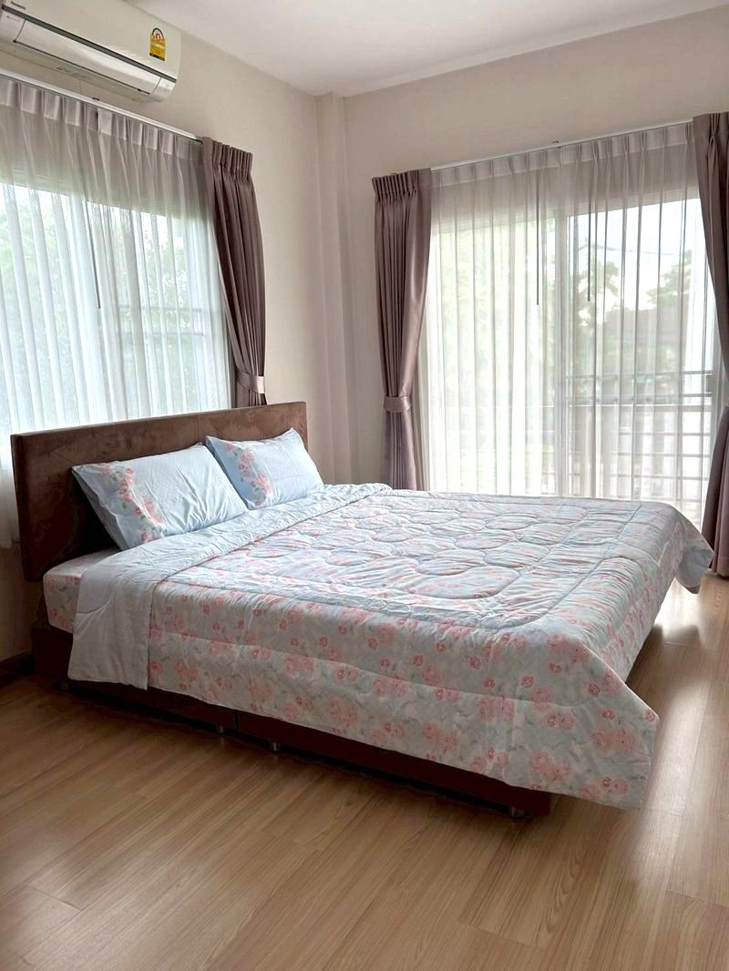 4 卧室 独立房屋 出租 在  - Image 10