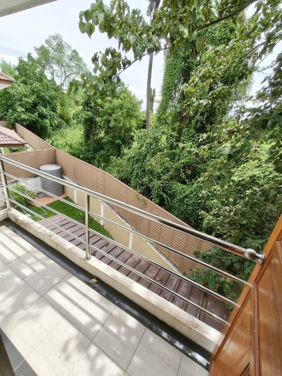 uploads/efe1bc97-da39-4732-9026-bc1cbf882b7a/f797e646-2235-49c0-b579-c4e4cfe61fdb