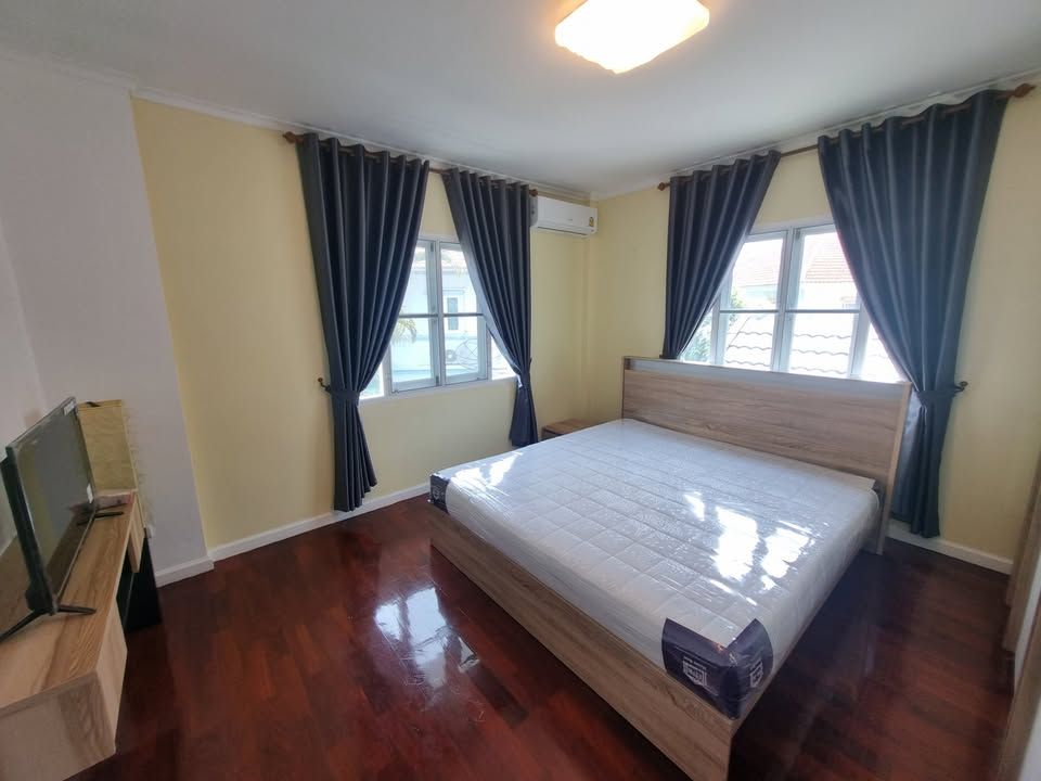 7 卧室 独立房屋 出售 在  - Image 18