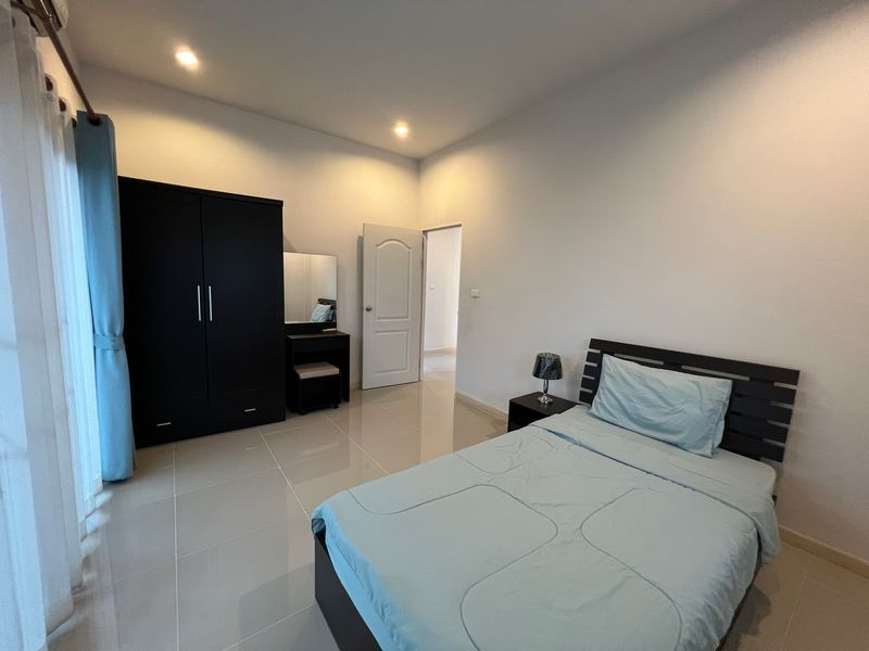 4 卧室 独立房屋 出租 在  - Image 13