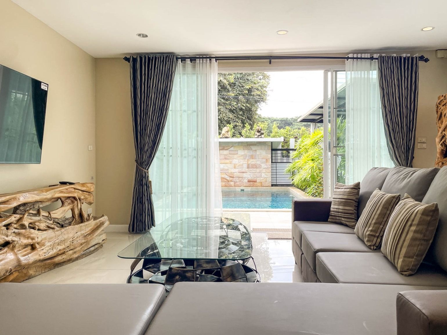 4 卧室 独立房屋 出租 在  - Image 4