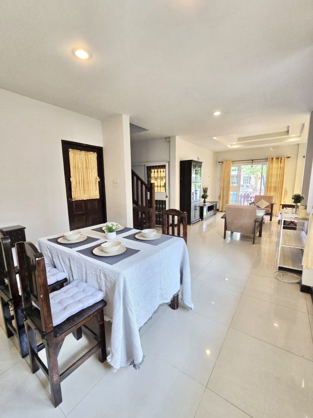 uploads/efe1bc97-da39-4732-9026-bc1cbf882b7a/fc79fa6e-cd03-48bd-8fb9-43b7240f708e