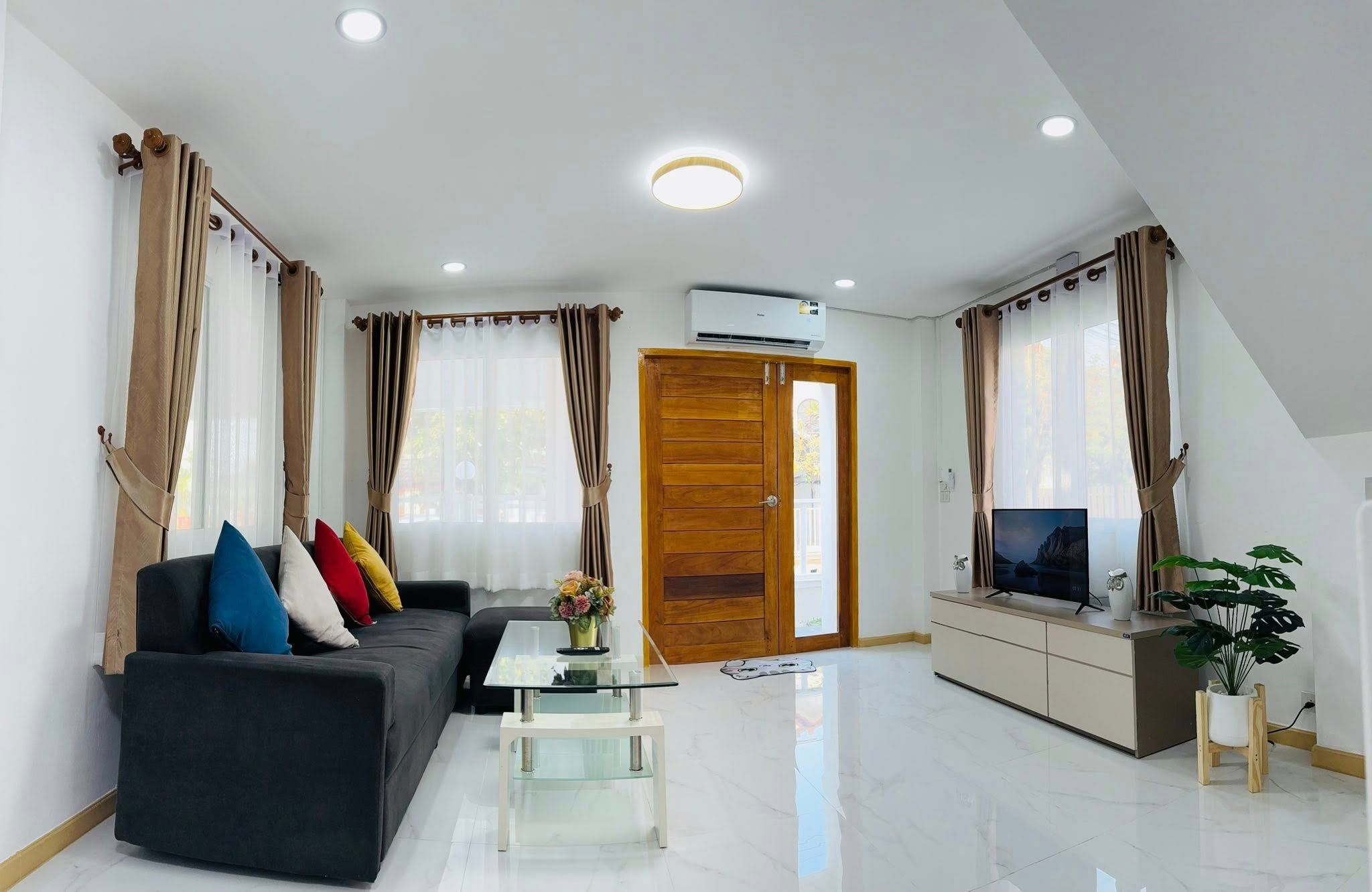 3 Bedroom House For Rent in San Phak Wan, Hang Dong, Chiang Mai - Image 2
