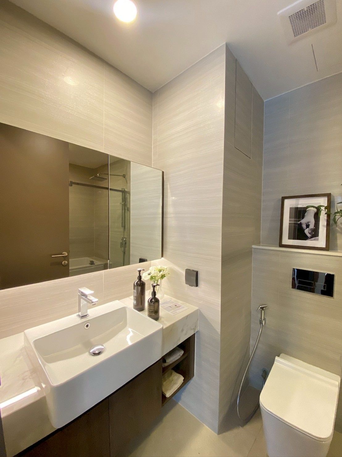 1 卧室 公寓 出租 在  - Image 8