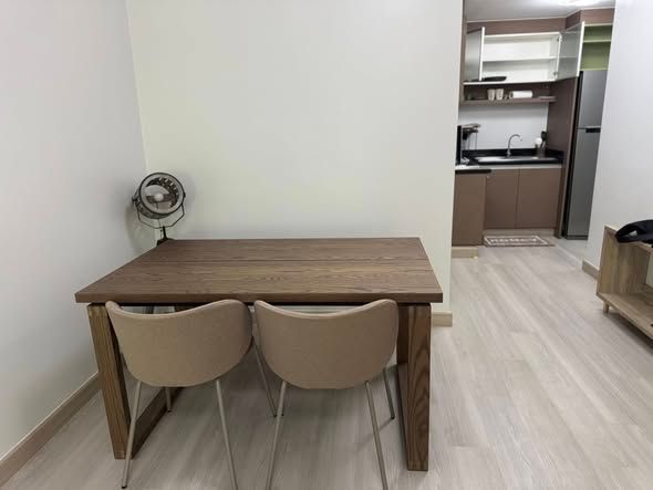 Issara@42 - Image 20