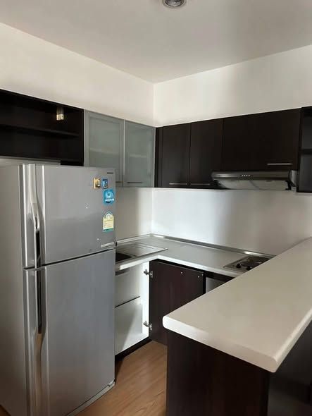 2 卧室 公寓 出租 在  - Image 4