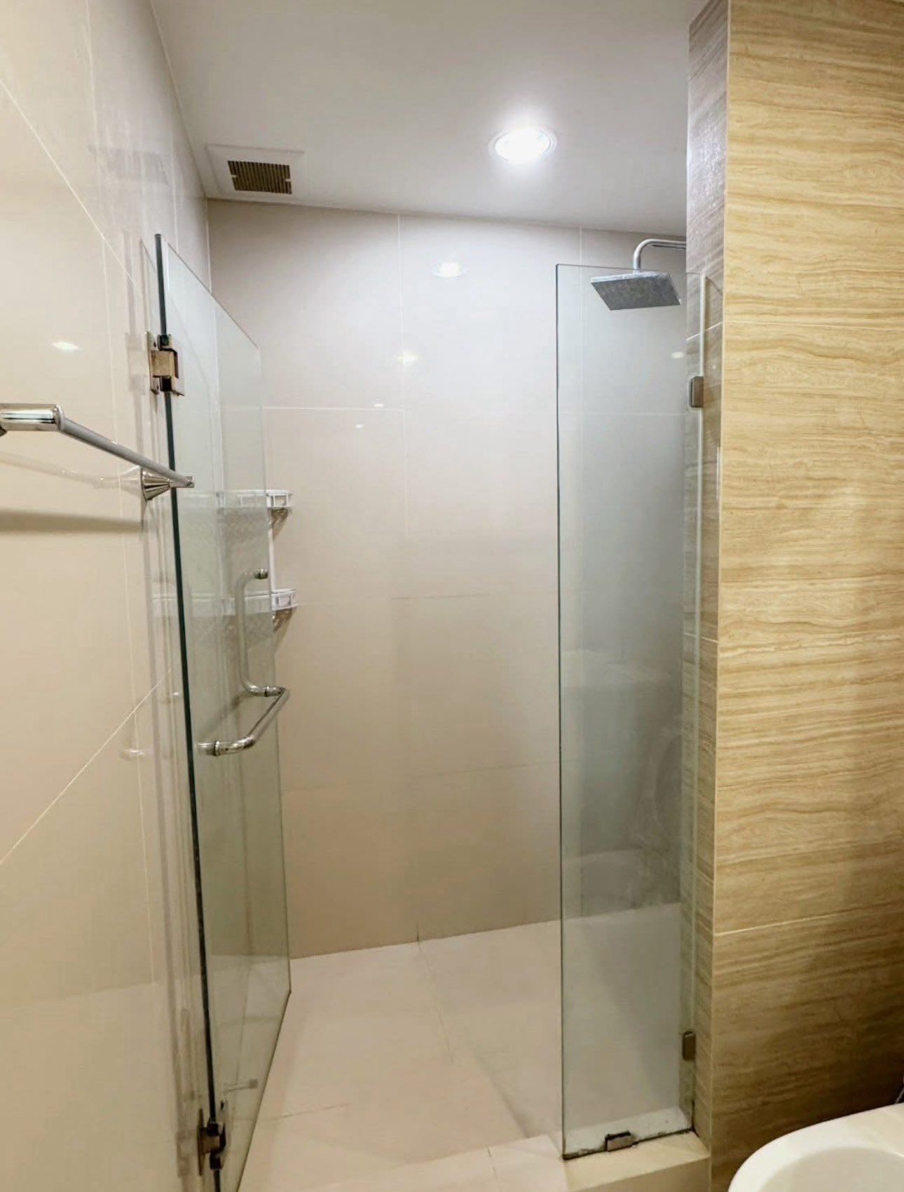 uploads/fd6bd717-700b-4a1c-8bbd-e097bbce9e68/0891b0a3-e05e-4b42-87f6-e16ce640a190