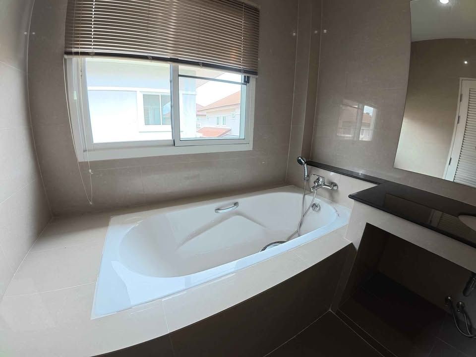 uploads/fd6bd717-700b-4a1c-8bbd-e097bbce9e68/0bcef393-5dd1-4775-94b0-e7b1ce7f1215