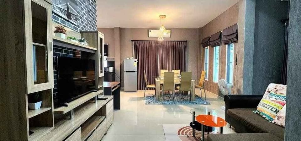 uploads/fd6bd717-700b-4a1c-8bbd-e097bbce9e68/0c7ded7e-bc89-4b93-b7ec-1cc3fd661529